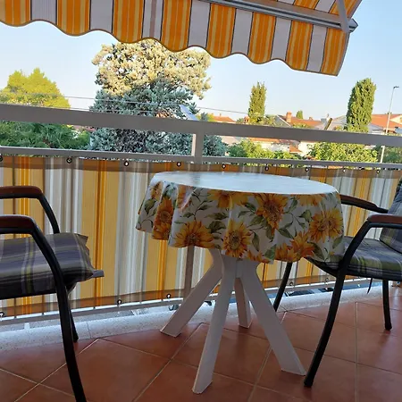 Apartment Ivana,Mali Maj Porec Exterior photo